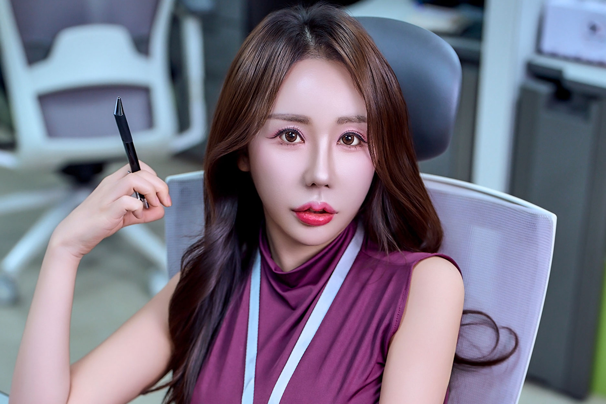 민설아